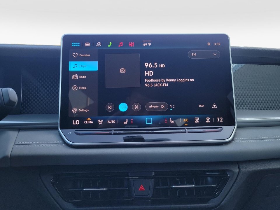 New 2026 Volkswagen Tiguan SE R-Line FWD image 17