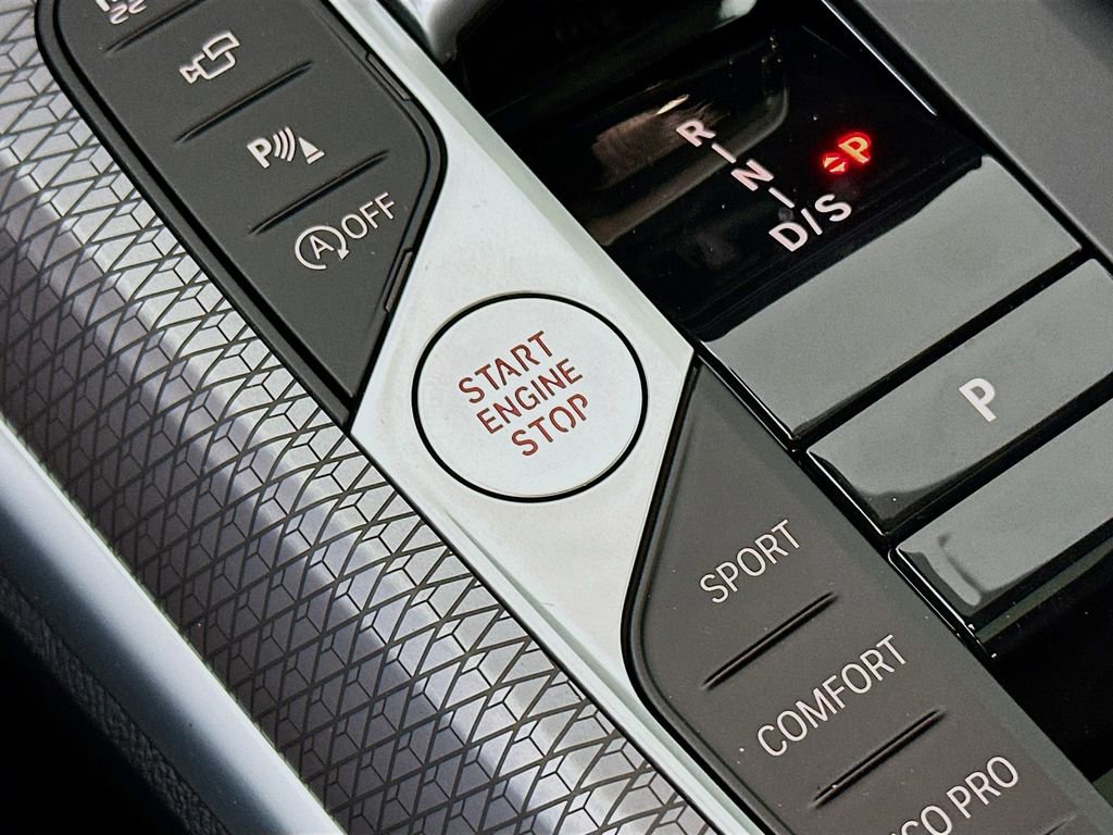 New 2026 BMW 440i xDrive Coupe w/ Parking Assistance Package image 18