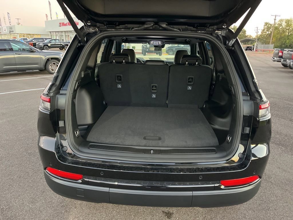 New 2025 Jeep Grand Cherokee Limited w/ Black Appearance Package AWD/4WD image 35