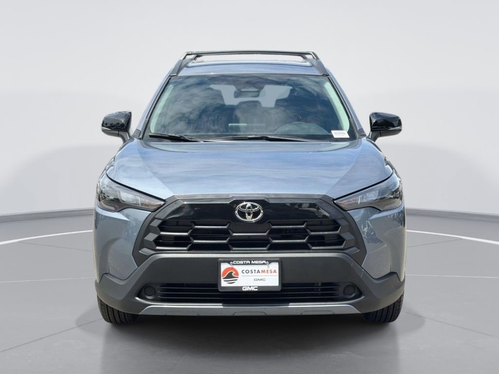 Used 2026 Toyota Corolla Cross LE FWD image 2