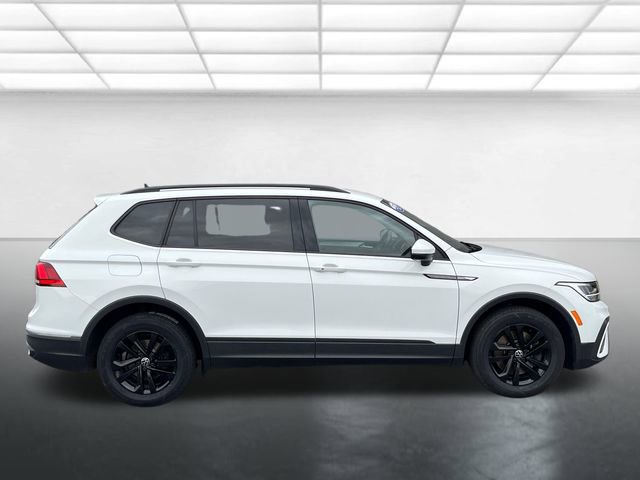 Used 2023 Volkswagen Tiguan S FWD image 3