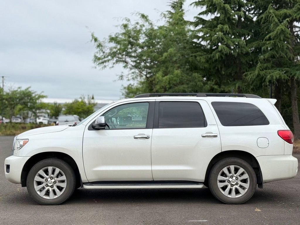 Used 2015 Toyota Sequoia Platinum AWD/4WD image 2