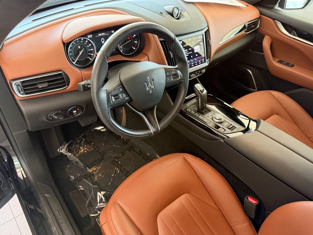 Certified 2022 Maserati Levante GT AWD/4WD image 14