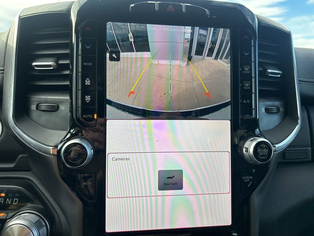 Used 2024 RAM 1500 Laramie image 22