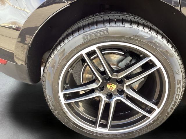 Used 2021 Porsche Macan S image 11