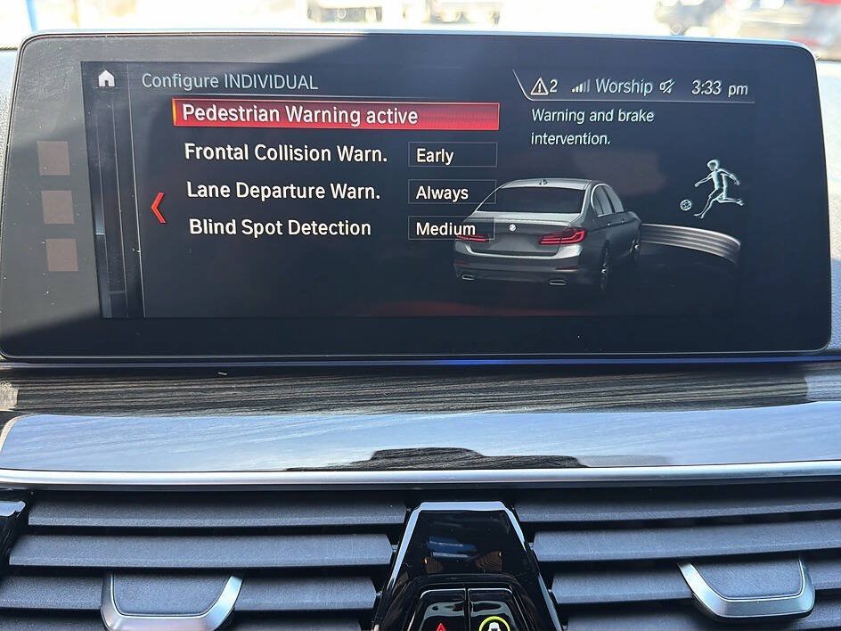 Used 2018 BMW 530i RWD image 11