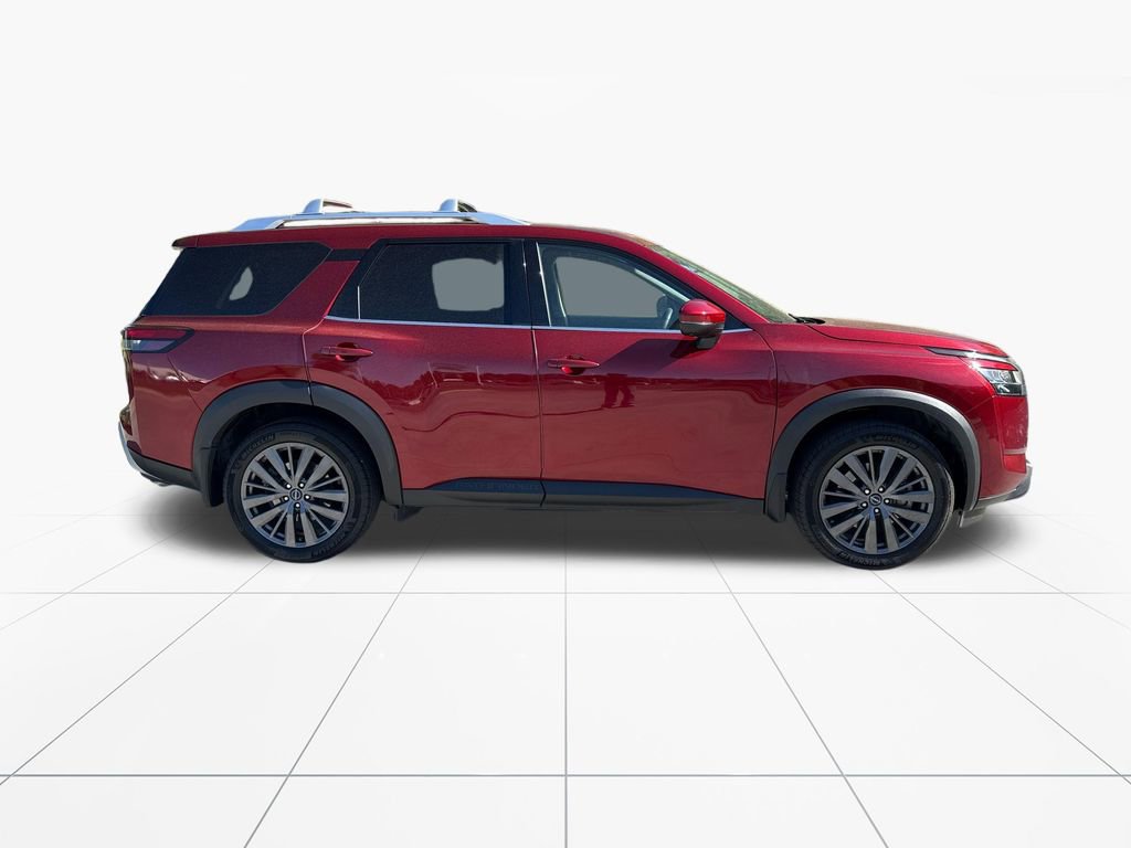 Used 2022 Nissan Pathfinder SL w/ SL Premium Package image 10