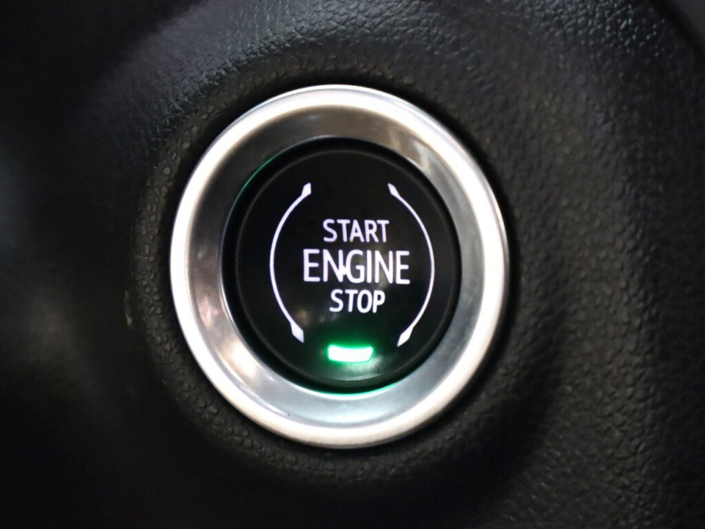 Used 2021 Chevrolet Silverado 1500 LT w/ Convenience Package II AWD/4WD image 30