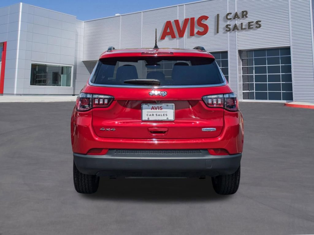 Used 2025 Jeep Compass Latitude image 7