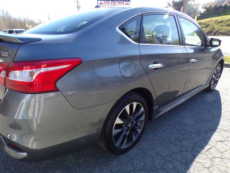 Used 2019 Nissan Sentra SR image 11