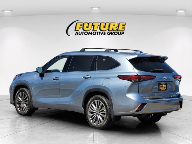 Used 2021 Toyota Highlander Platinum AWD/4WD image 7