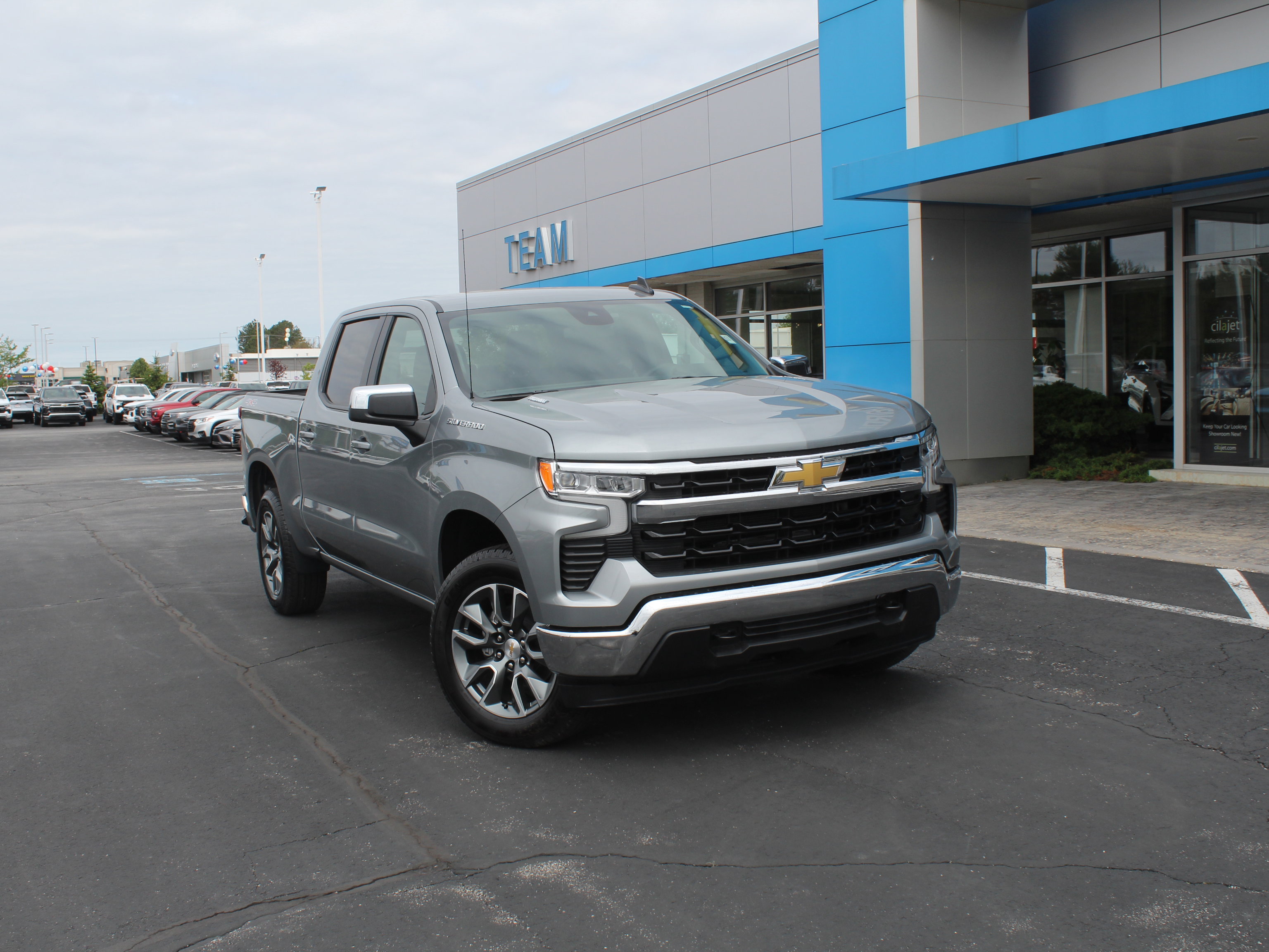 New 2026 Chevrolet Silverado 1500 LT AWD/4WD image 2