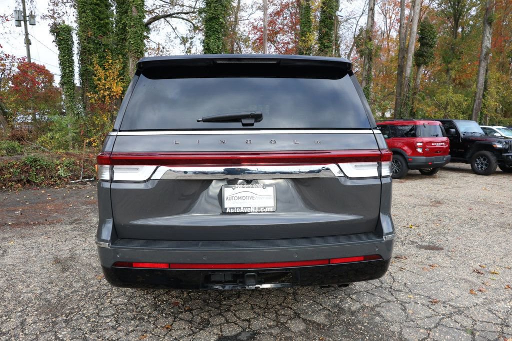 Used 2024 Lincoln Navigator Black Label image 4