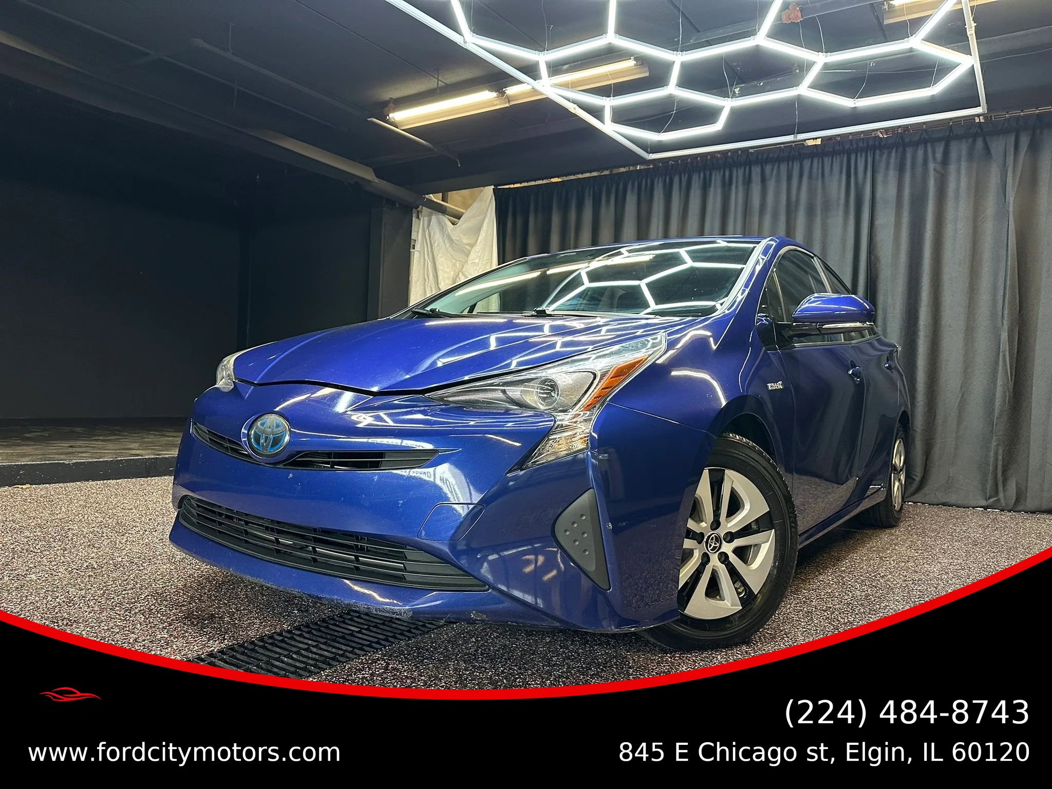 Used 2016 Toyota Prius Four w/ Advanced Technology Package FWD image 1
