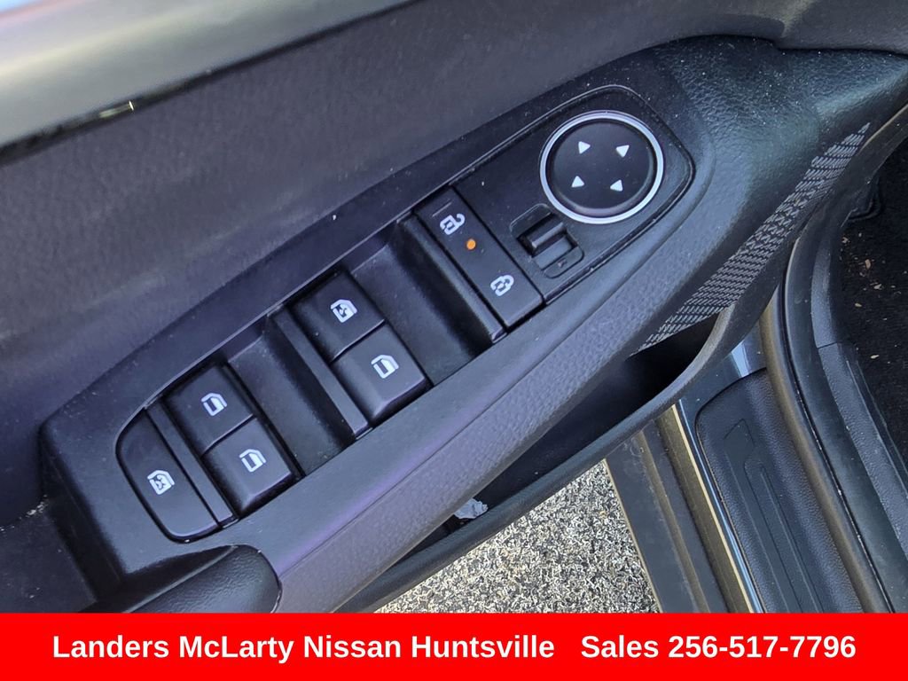 Used 2025 Kia Seltos EX w/ EX Sunroof Package FWD image 22