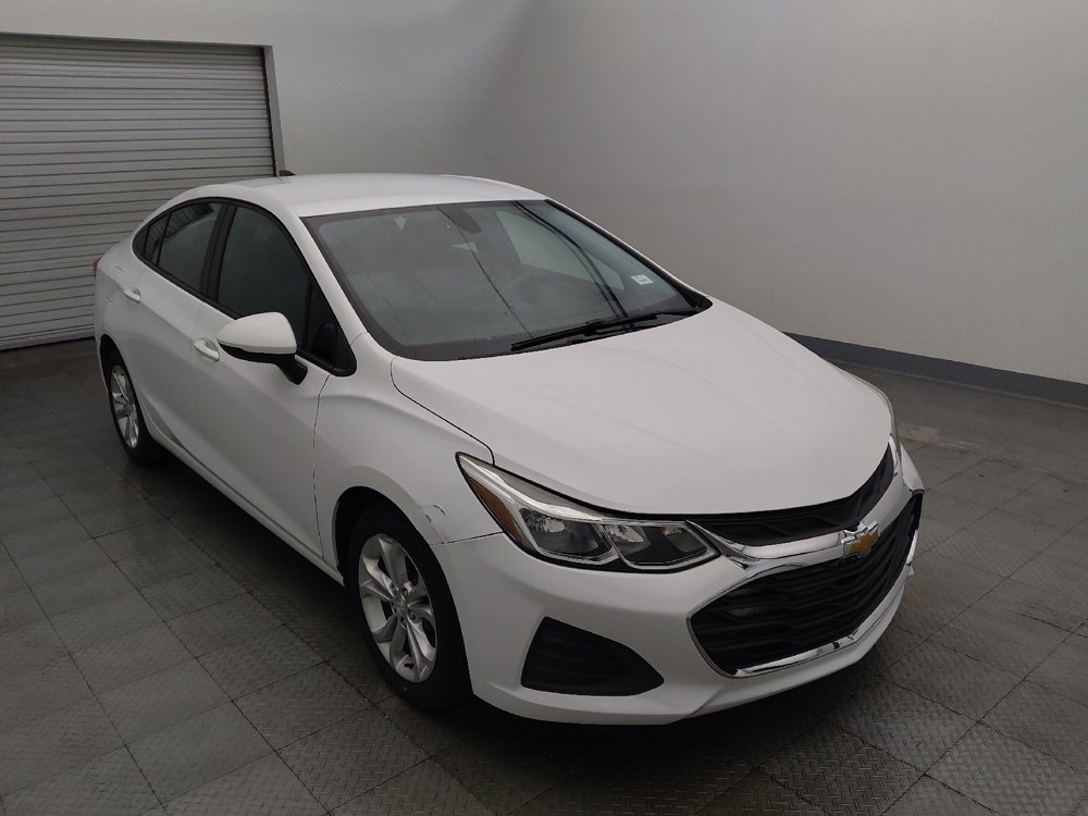 Used 2019 Chevrolet Cruze LS w/ LS Convenience Package FWD image 13