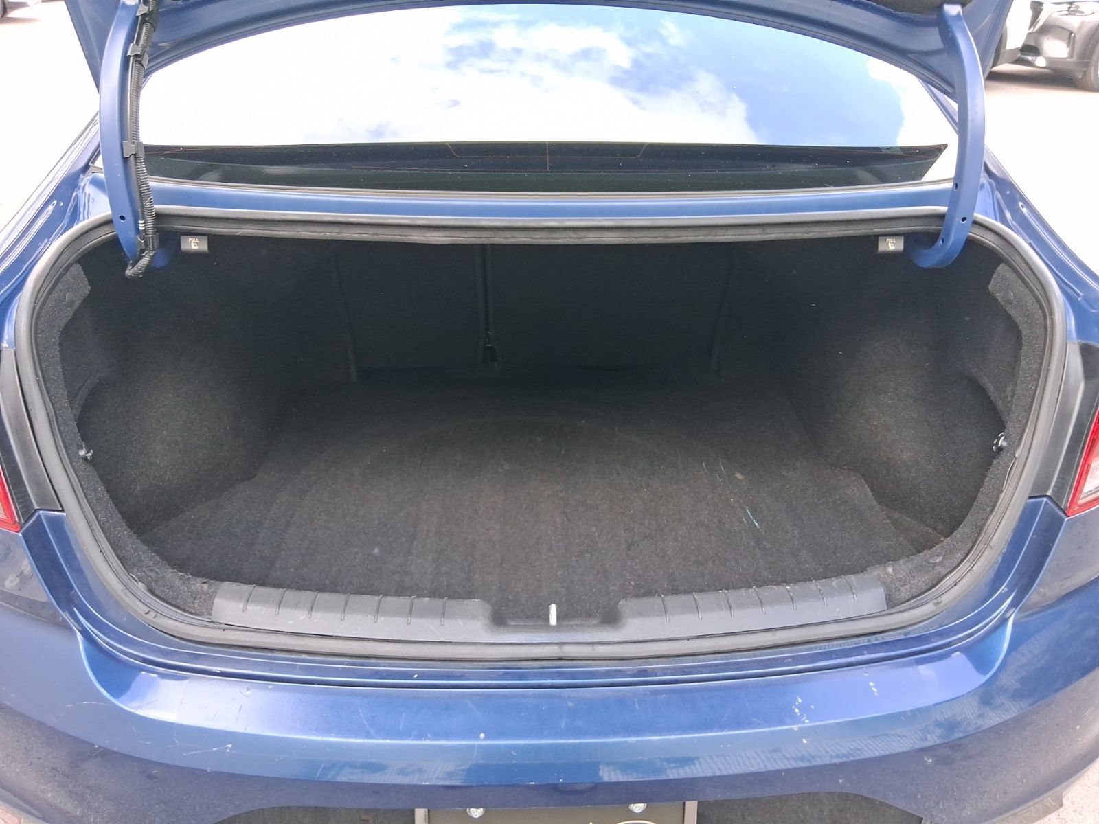 Used 2019 Hyundai Elantra SEL FWD image 29