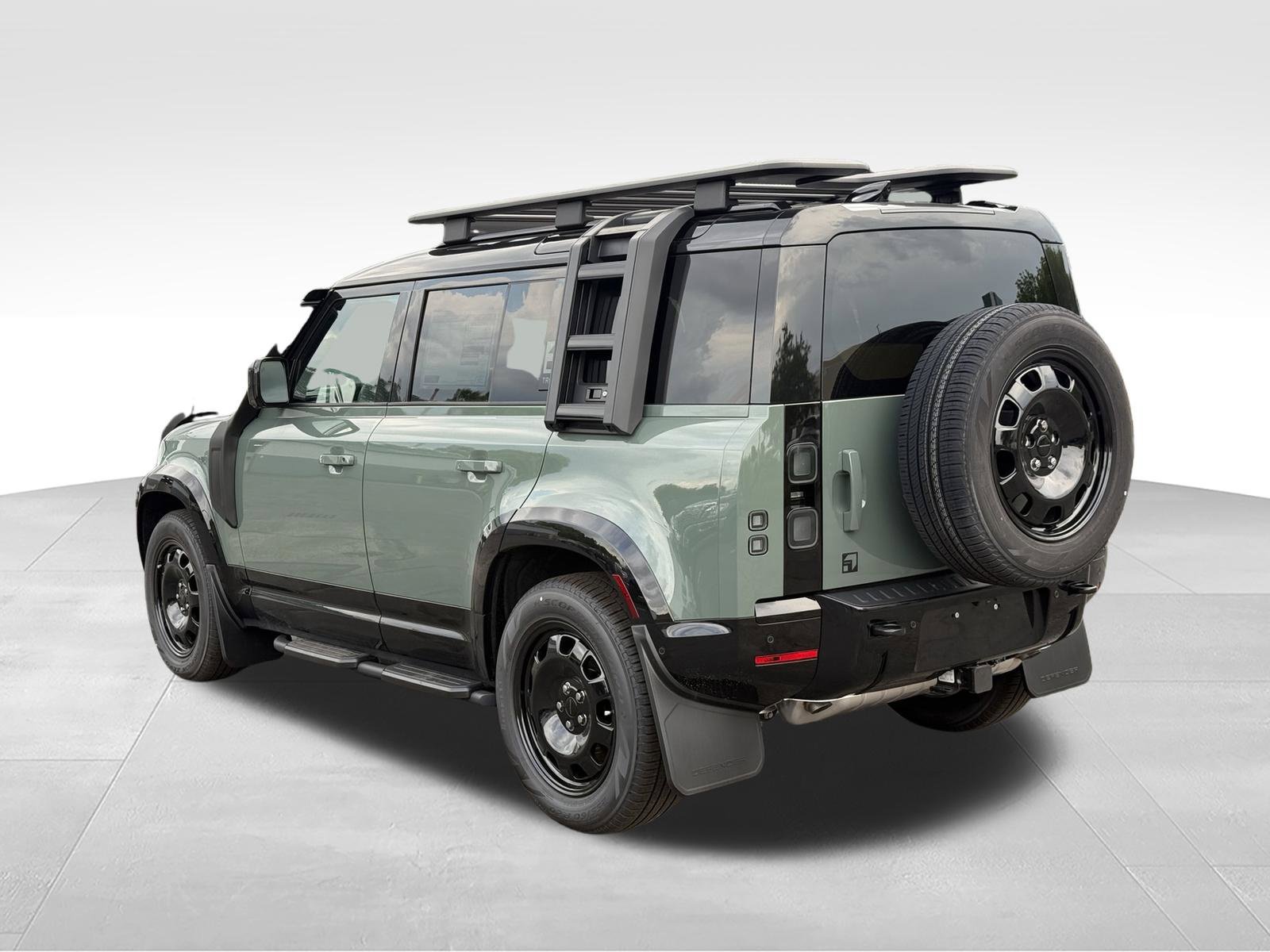 New 2026 Land Rover Defender 110 Trophy Edition AWD/4WD image 3