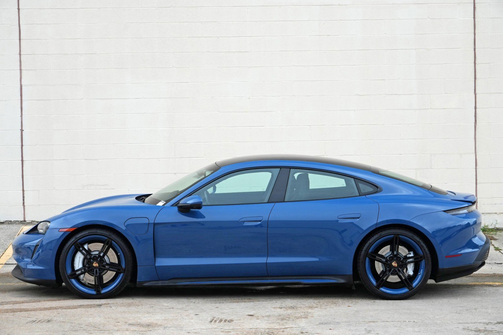 Used 2021 Porsche Taycan RWD image 51