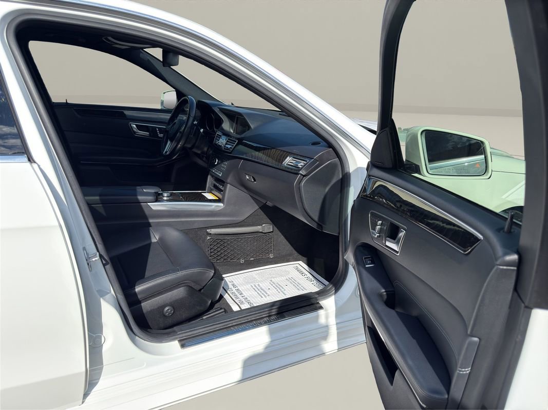 Used 2016 Mercedes-Benz E 350 4MATIC Sedan image 27
