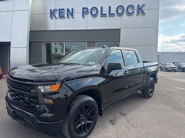 Used 2023 Chevrolet Silverado 1500 Custom w/ LPO, Dark Essentials Package image 2