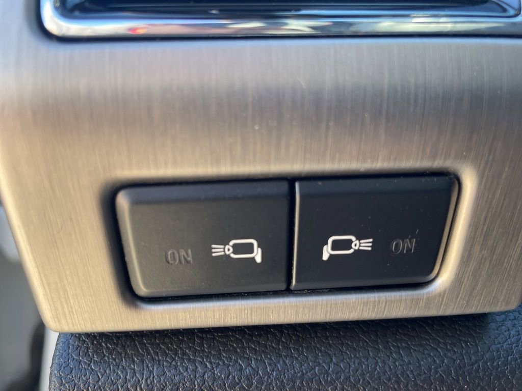 Used 2021 Ford F250 Platinum AWD/4WD image 30