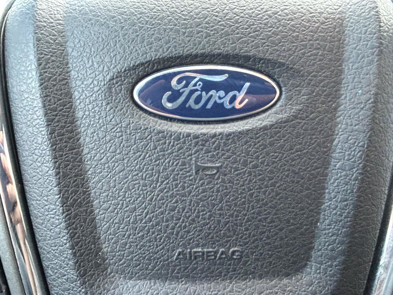 Used 2015 Ford Expedition Platinum AWD/4WD image 21