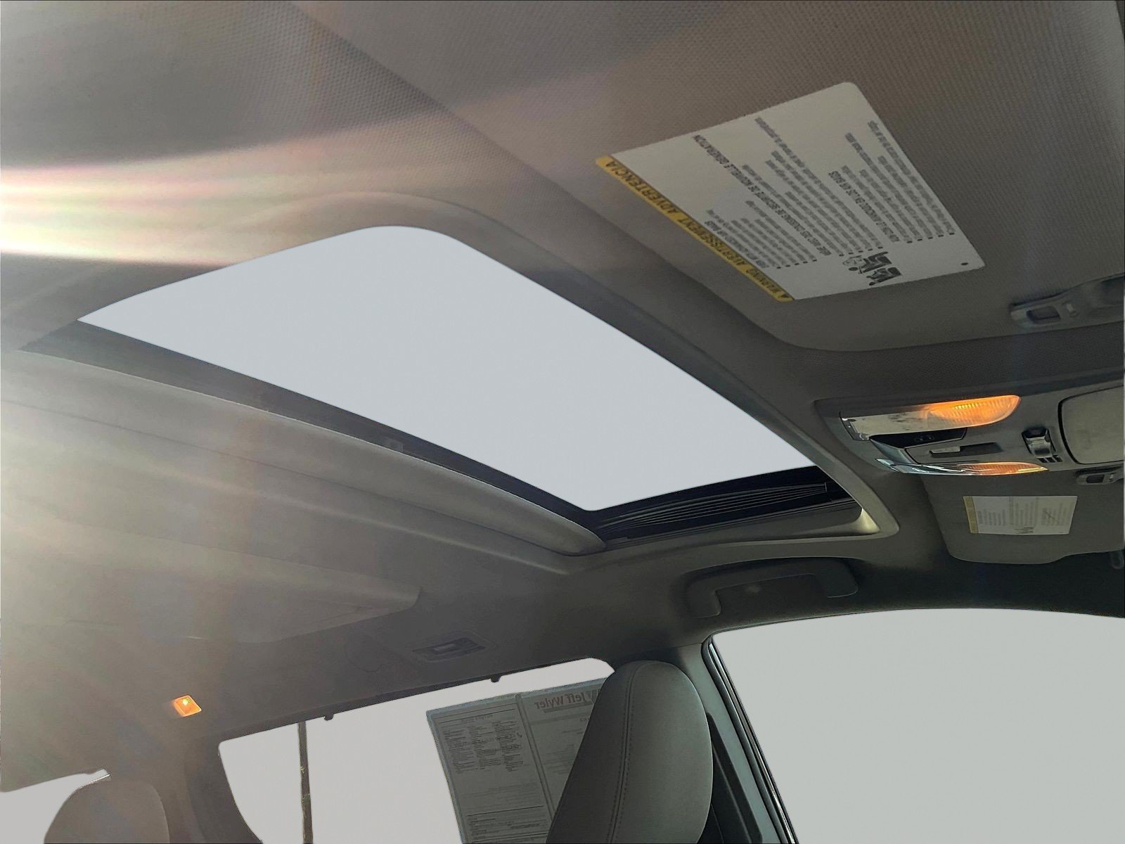 Used 2015 Toyota Sienna XLE Premium FWD image 28