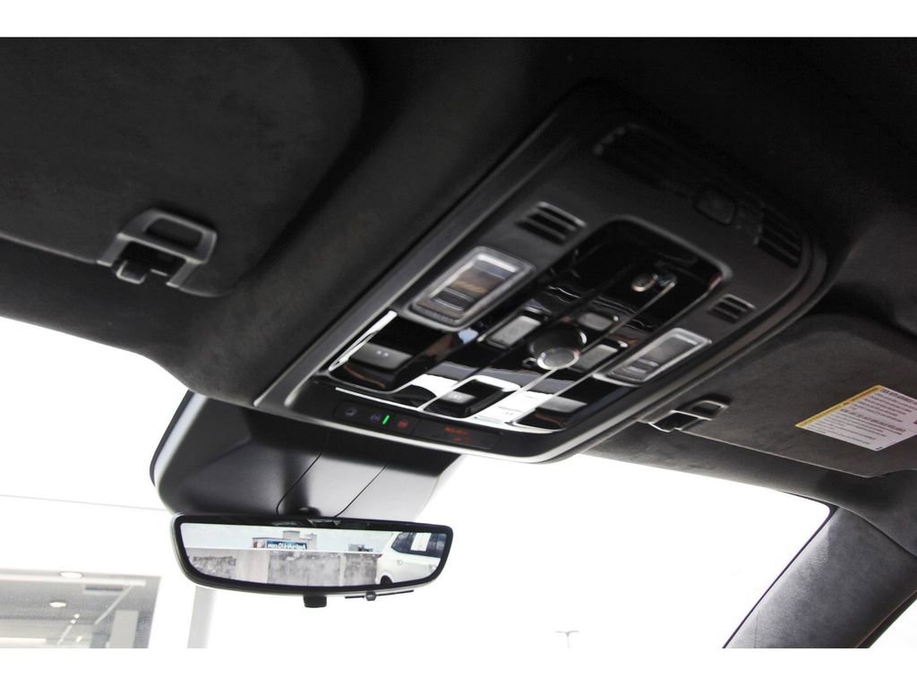 New 2025 Cadillac Escalade Sport Platinum w/ LPO, ONYX Package image 21