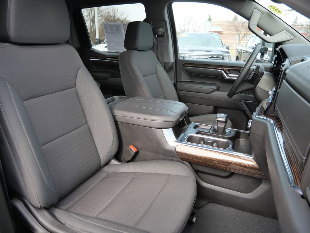 Used 2024 GMC Sierra 1500 Elevation image 15