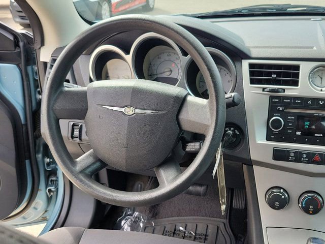 Used 2009 Chrysler Sebring Touring image 18