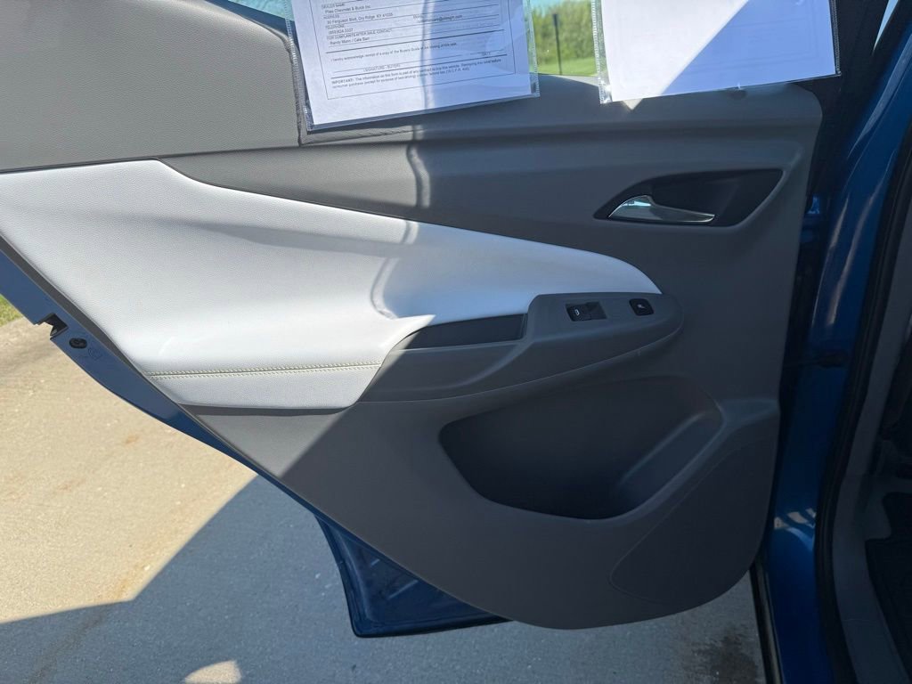 Used 2023 Chevrolet Bolt EUV Premier w/ Sun & Sound Package image 12