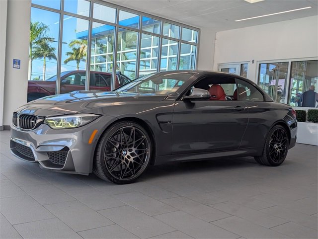 Used 2018 BMW M4 Convertible image 3