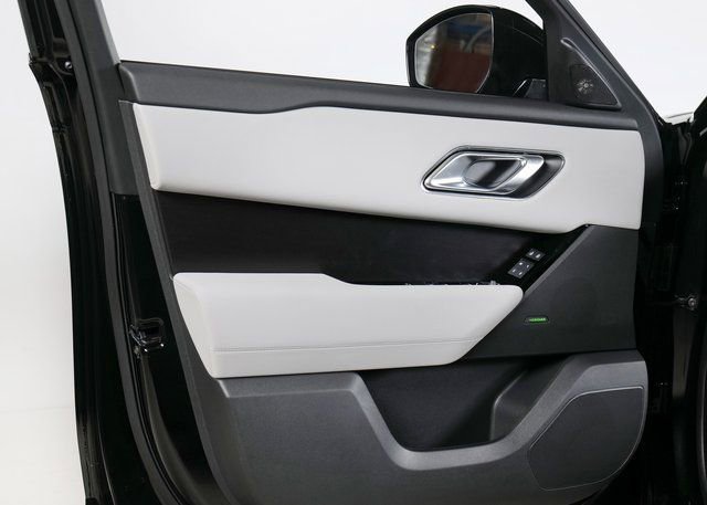 New 2026 Land Rover Range Rover Velar Dynamic SE image 23