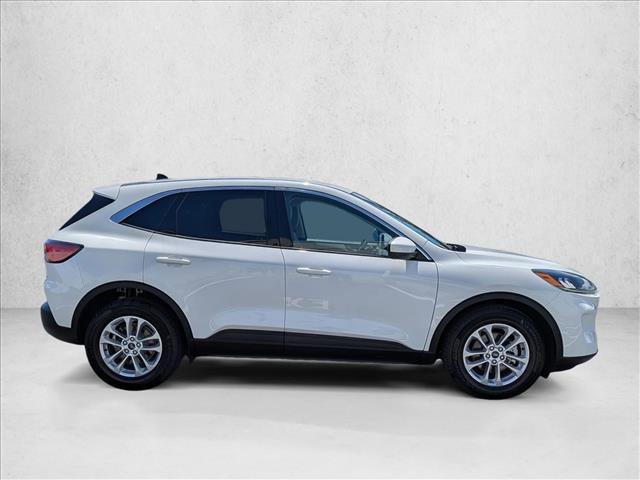 Used 2020 Ford Escape SE FWD image 4