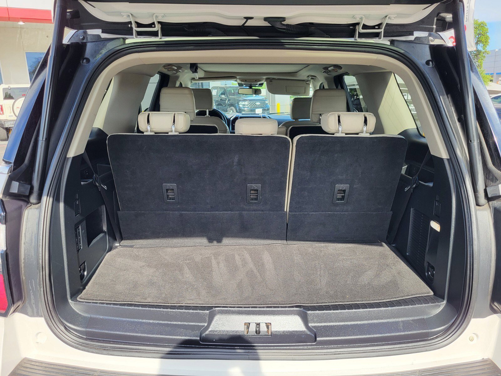 Certified 2019 Ford Expedition Platinum RWD image 34