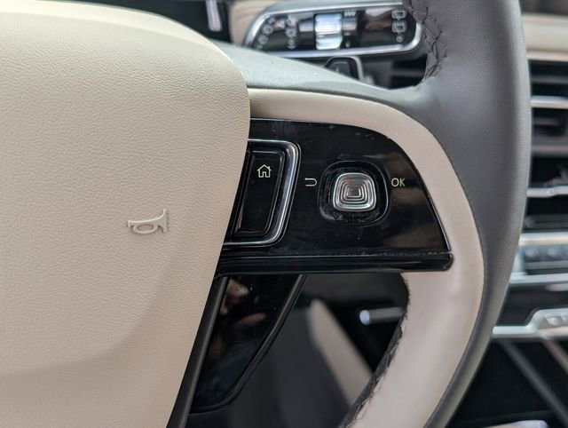 Used 2023 Lincoln Corsair FWD w/ Equipment Group 101A image 31