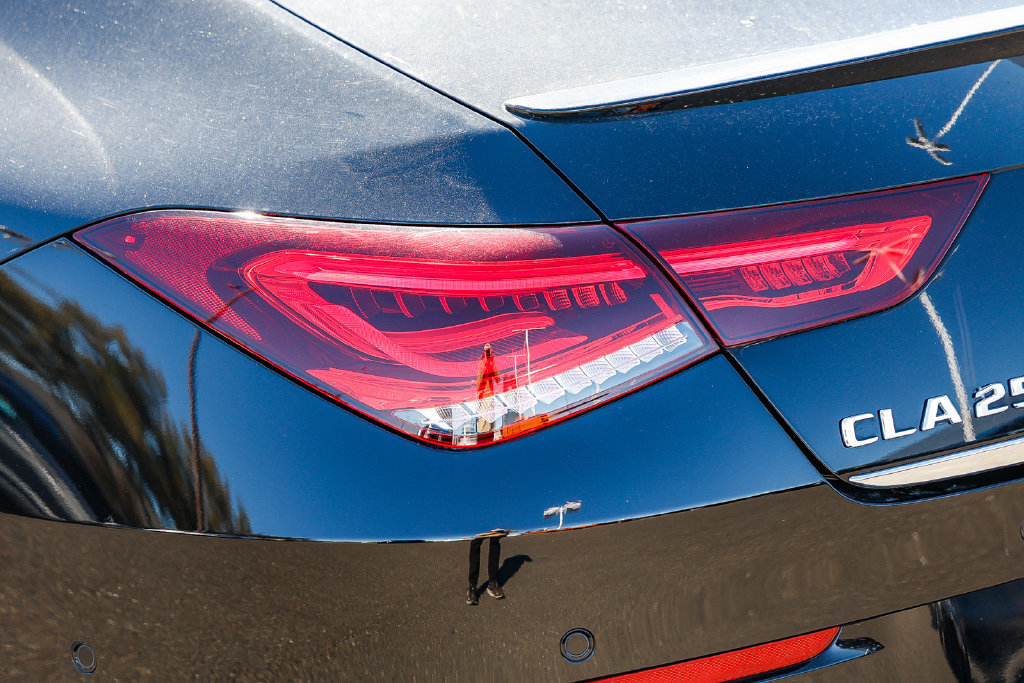 Used 2021 Mercedes-Benz CLA 250 image 8