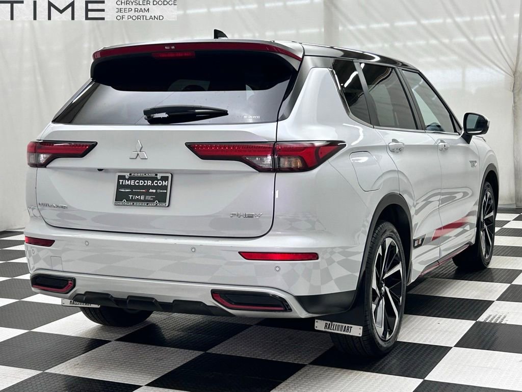 Used 2024 Mitsubishi Outlander Ralliart image 8