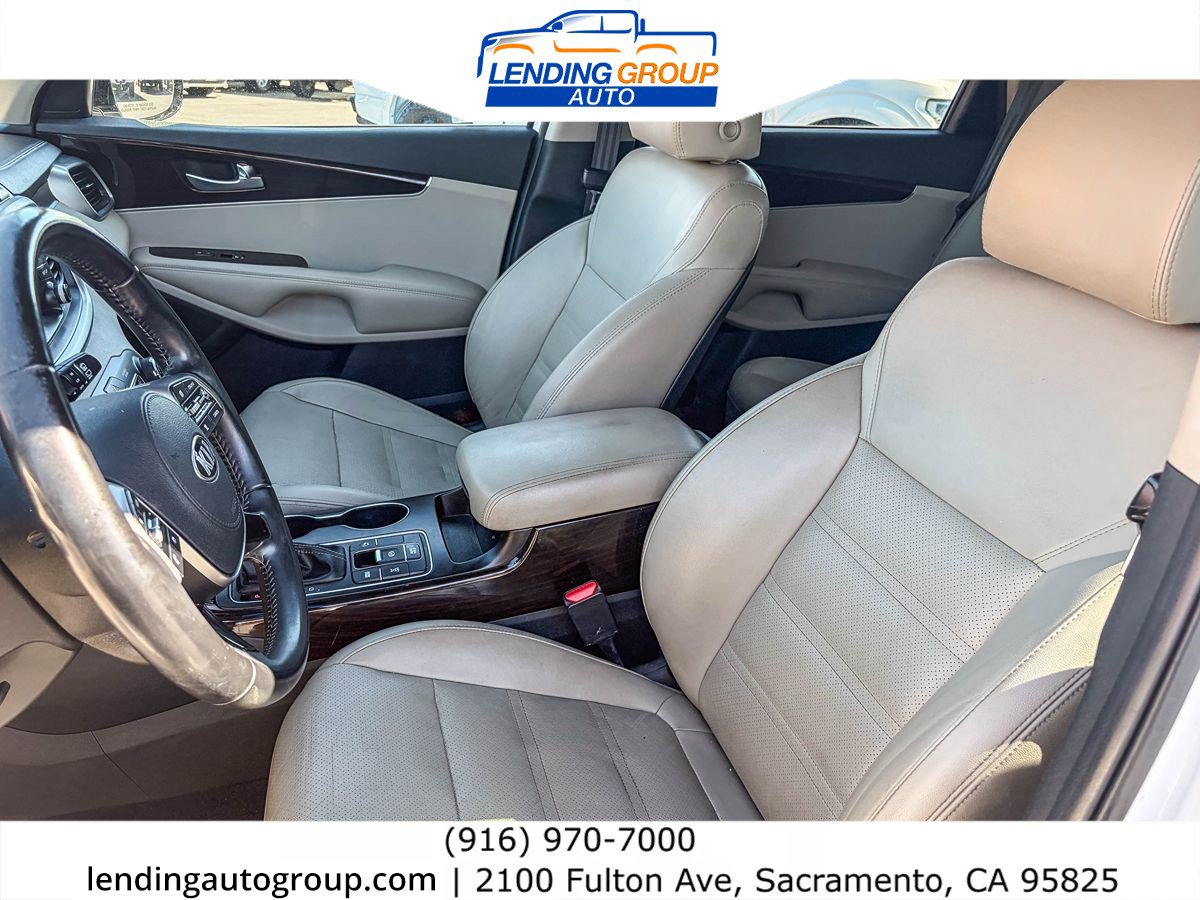 Used 2019 Kia Sorento EX AWD/4WD image 16