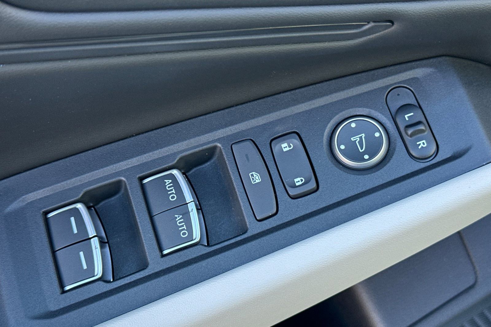 Certified 2025 Honda Accord SE image 11