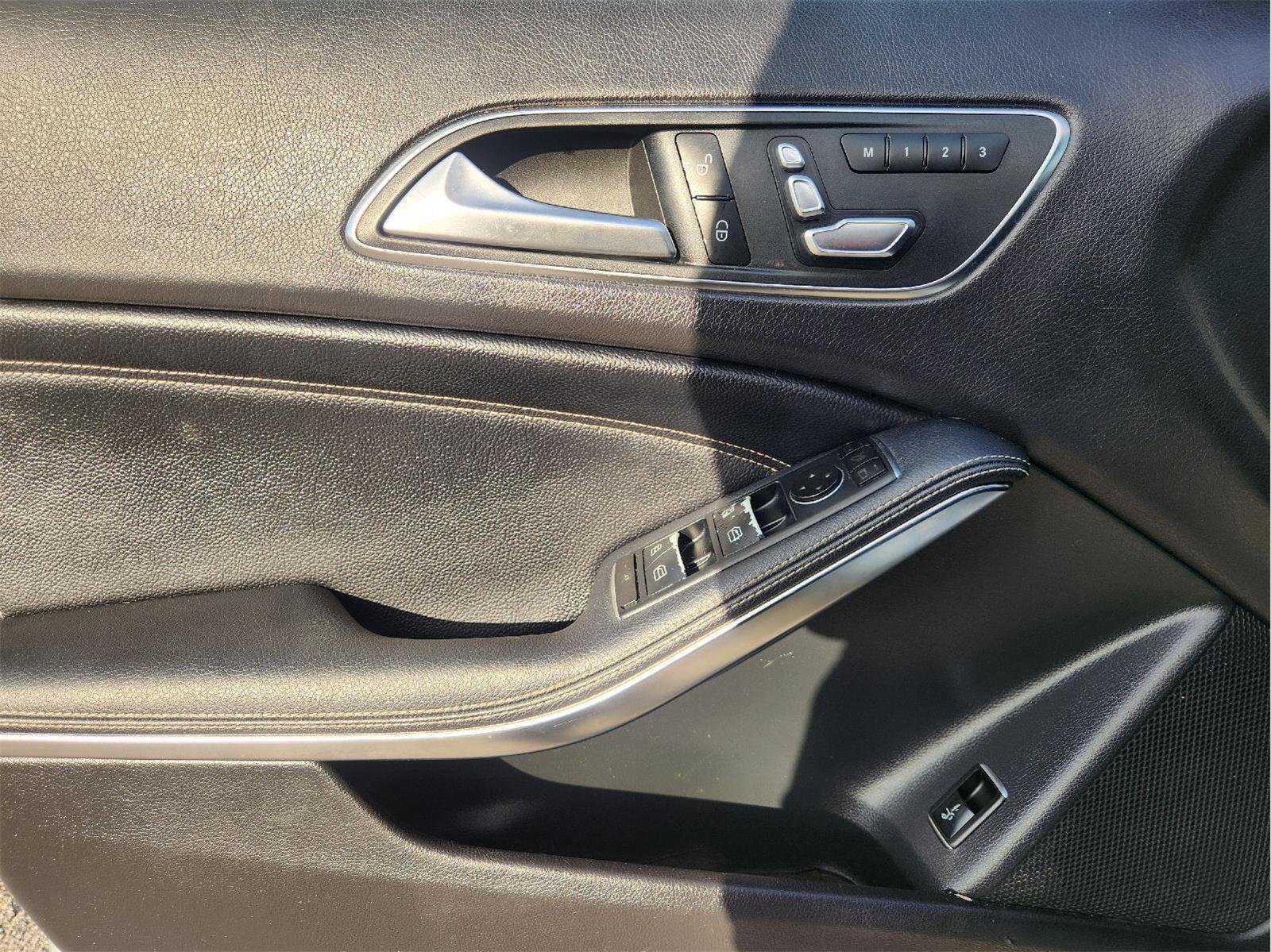 Used 2019 Mercedes-Benz GLA 250 image 21