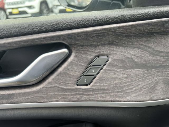 Certified 2023 Jeep Grand Cherokee Limited image 22