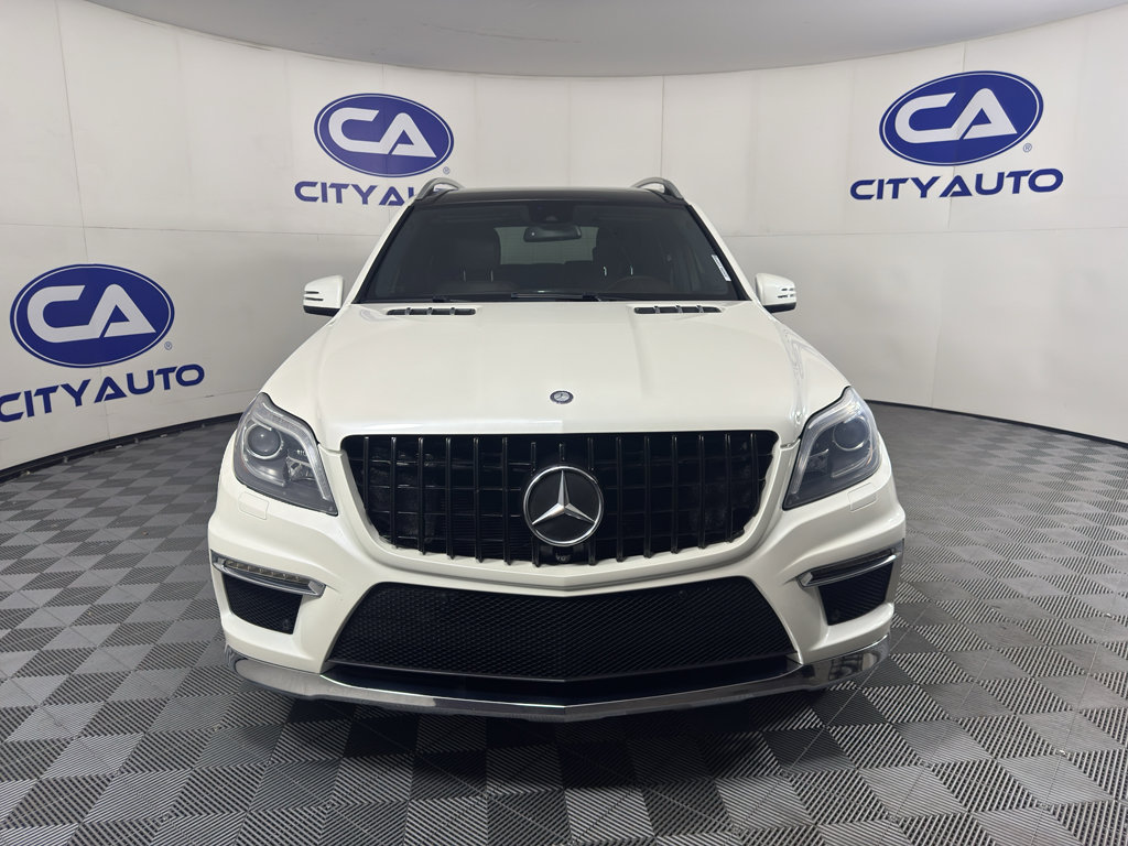 Used 2015 Mercedes-Benz GL 550 4MATIC image 9
