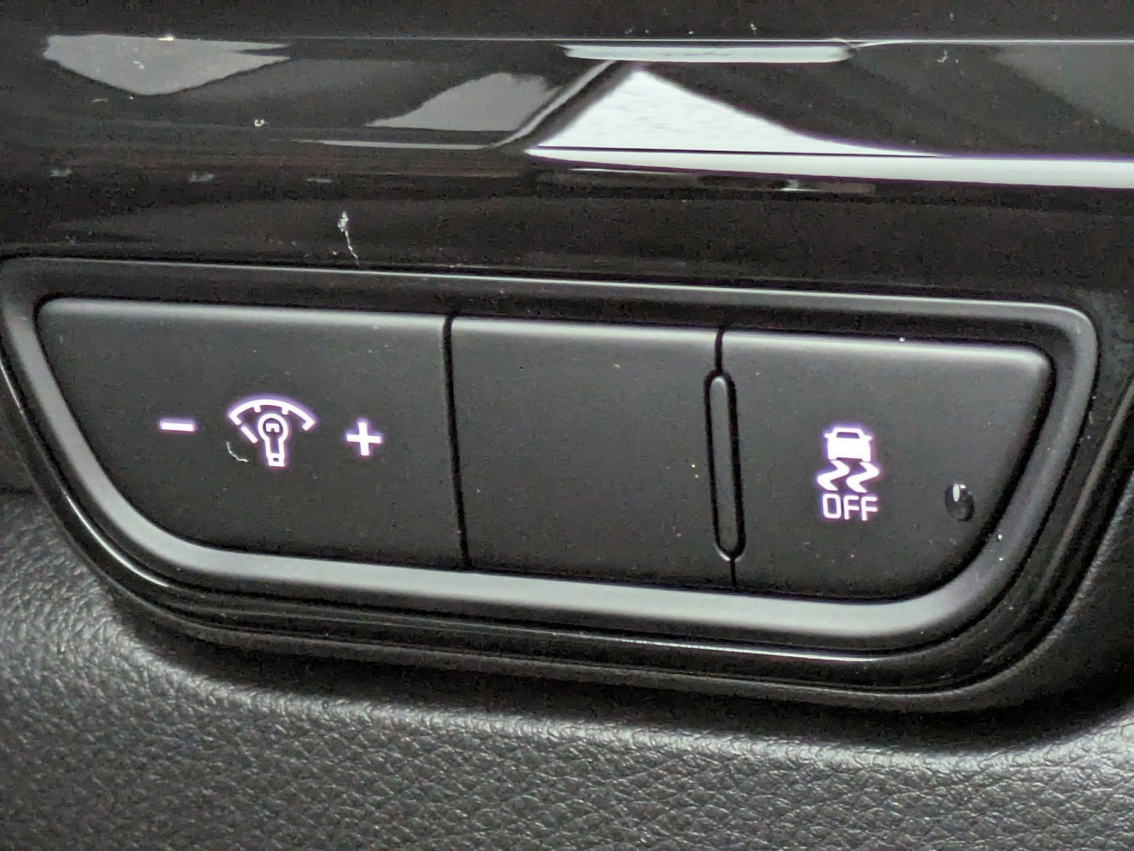 New 2025 Kia Carnival SX Prestige FWD image 14