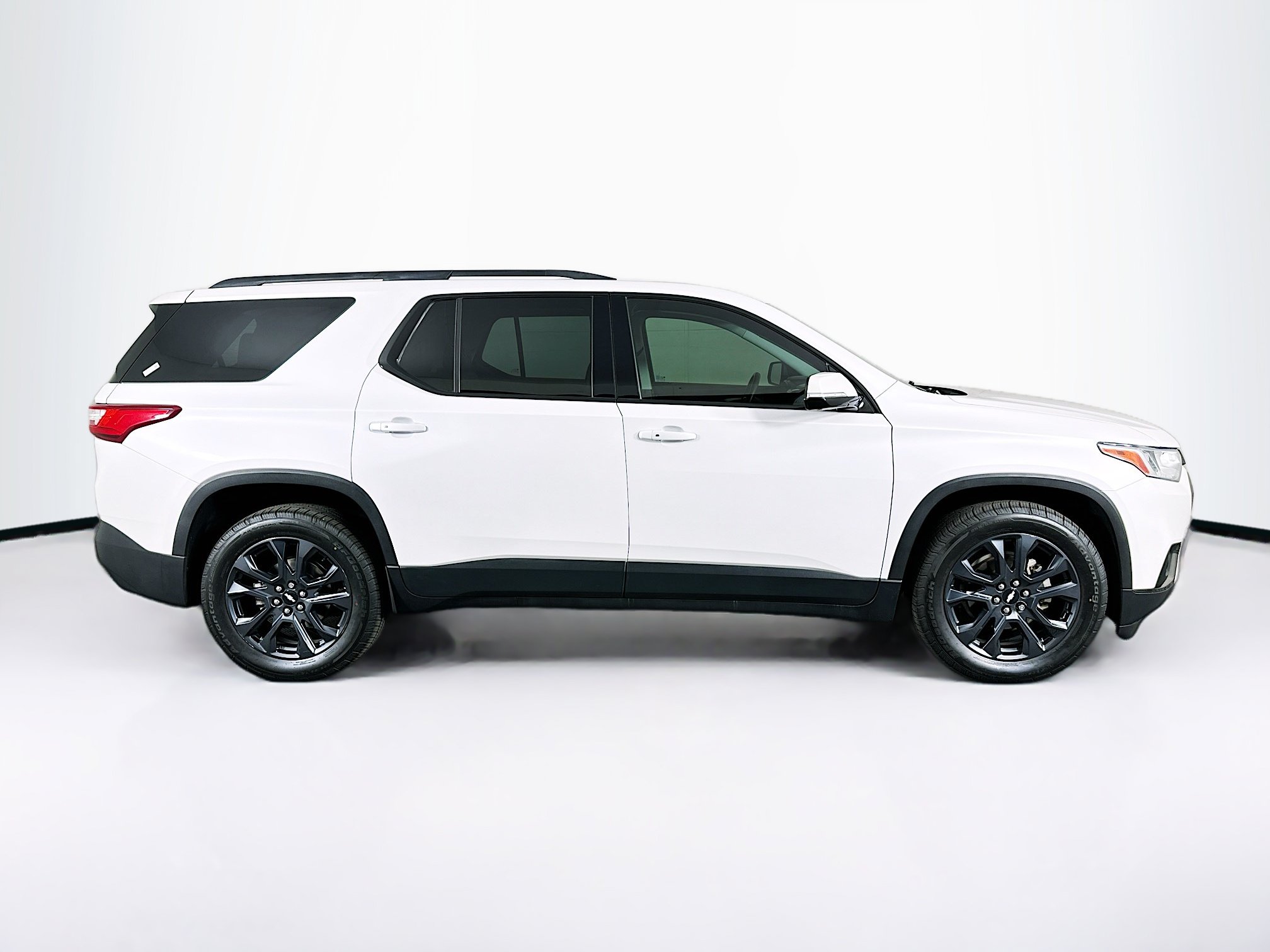 Used 2020 Chevrolet Traverse RS w/ LPO, Floor Liner Package AWD/4WD image 10