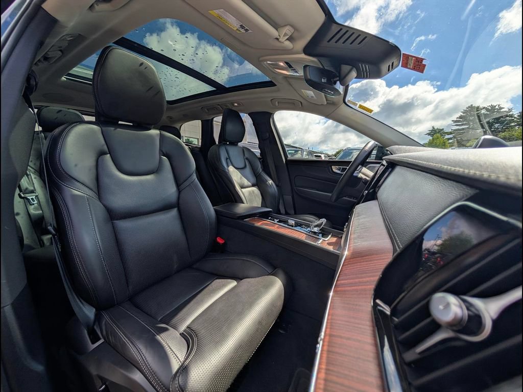 Certified 2023 Volvo XC60 T8 Ultimate w/ Climate Package AWD/4WD image 20