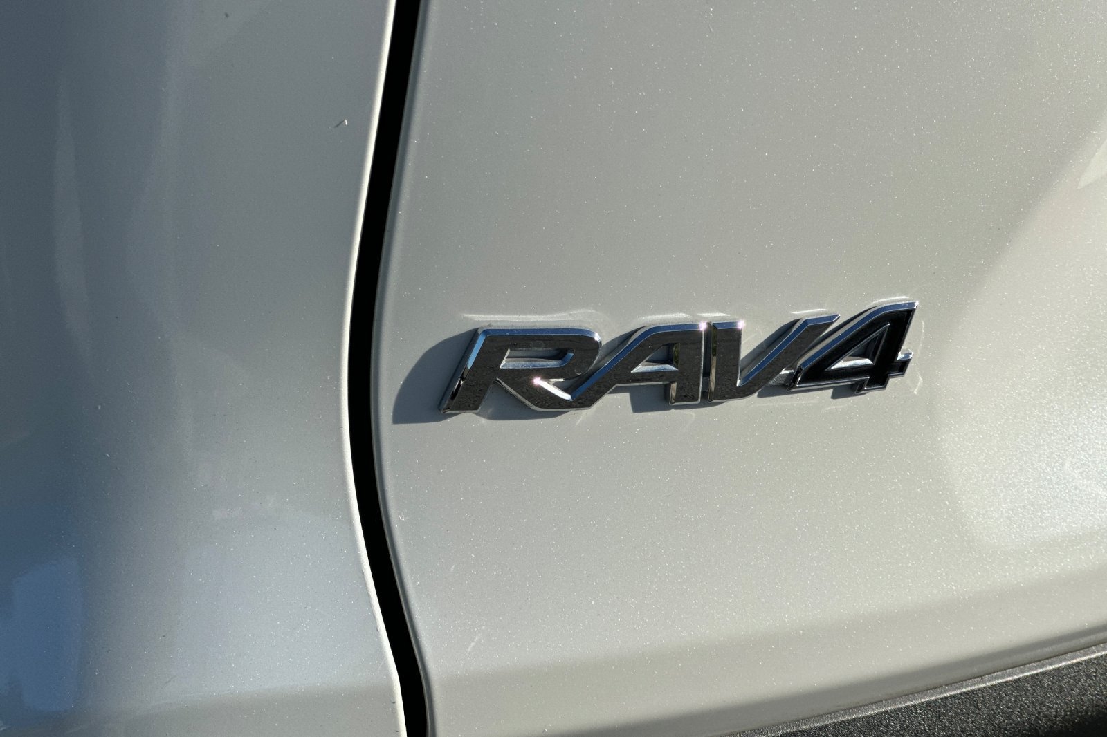 Used 2019 Toyota RAV4 Limited w/ Advanced Technology Package AWD/4WD image 25