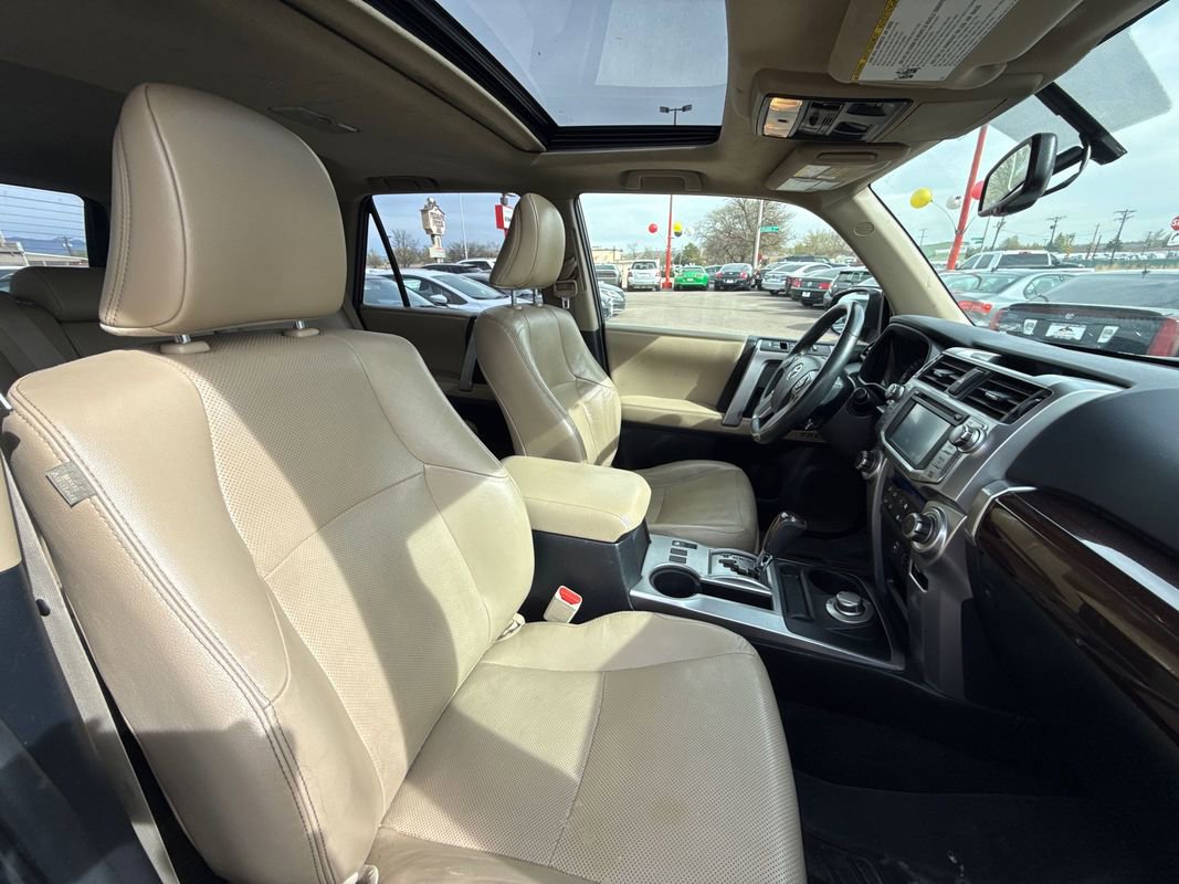 Used 2015 Toyota 4Runner Limited image 9
