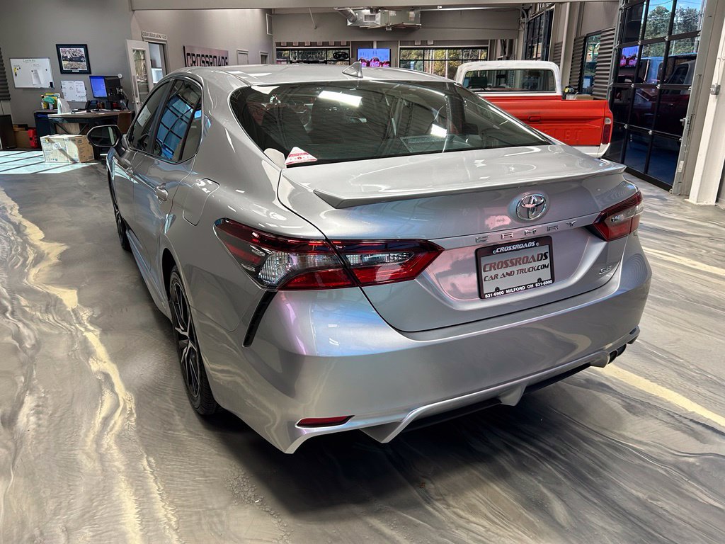 Used 2024 Toyota Camry SE FWD image 29